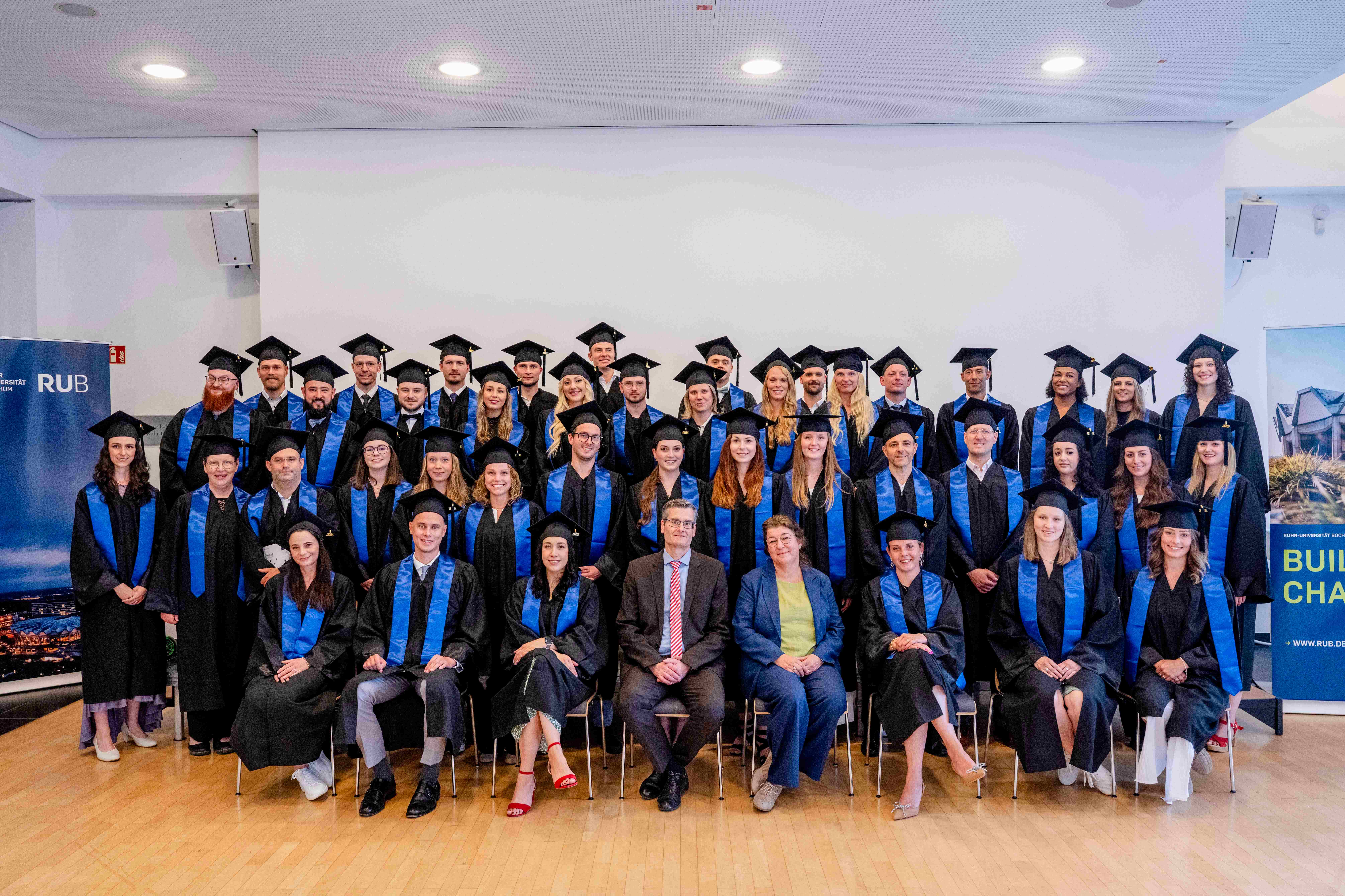 Graduierungsfoto MAKrimXIX Webseite final